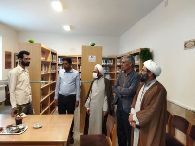 بازدید وارتباط شخصیت های مذهبی و فرهنگی شهرستان و روستا با کتابخانه عمومی روستا